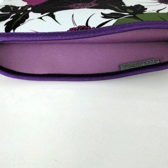 Dorm Candie Tablet case - Picture 3 of 7